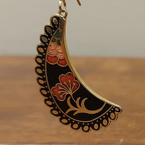 Sakura Flower Bangle & Earrings Set - Picture 8 of 16